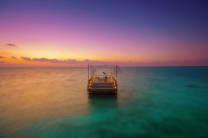 Baros Maldives_Piano Deck Dining