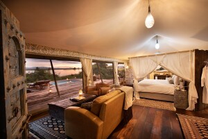 Tembo Plains Camp is tucked away into a thick riverine forest on the edge of the Zambezi River, in the private 128,000-hectare Sapi Private Reserve, east of Zimbabwe’s Mana Pools National Park. Tembo Plains Camp and the 2-bedroomed Tembo Plains Suite fit into our highest camp level offering, the Réserve Collection of camps. Fellow Réserve Collection camps include Zarafa Camp, Selinda Camp, Duba Plains in Botswana, Mara Nyika Camp, Mara Plains Camp and ol Donyo Lodge in Kenya. It is also a proud member of Relais & Châteaux – the only luxury Zimbabwean safari camp currently with this honour.